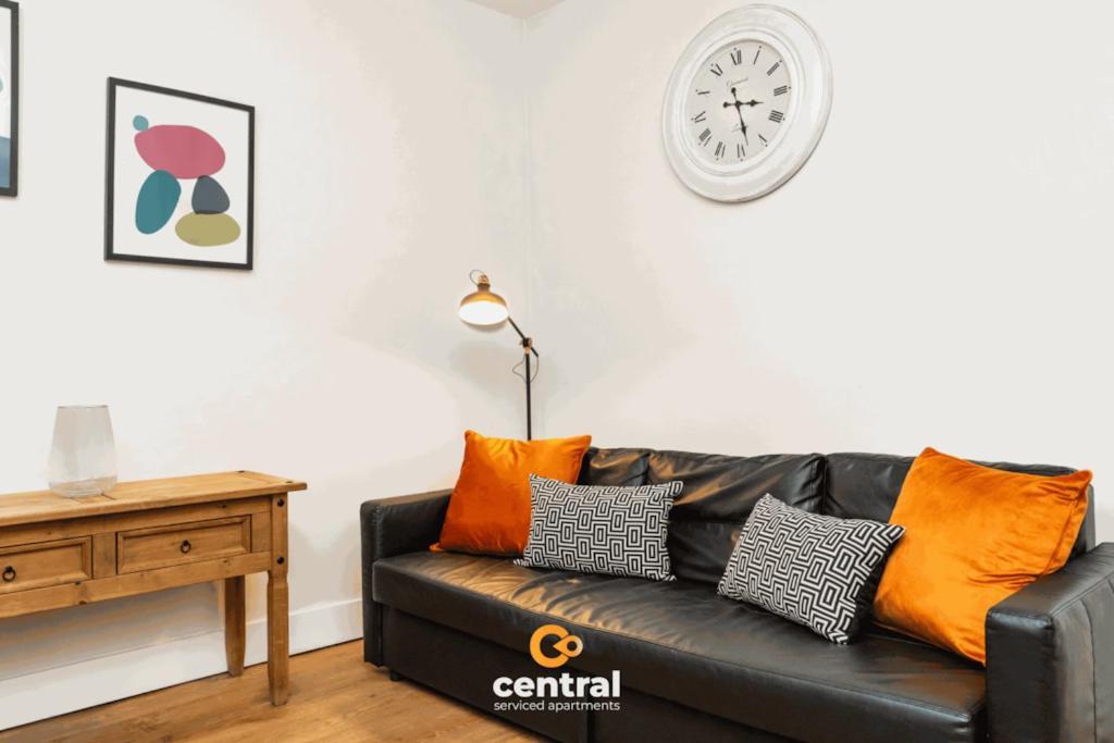 Central Serviced Apartments - 2 Bedrooms - Modern - Unique Touches - Free Street Parking - Fully Equipped - Close To City Centre - Short & Long Term Stays Available - Contact Us For Your Requirements Dundee Exterior photo